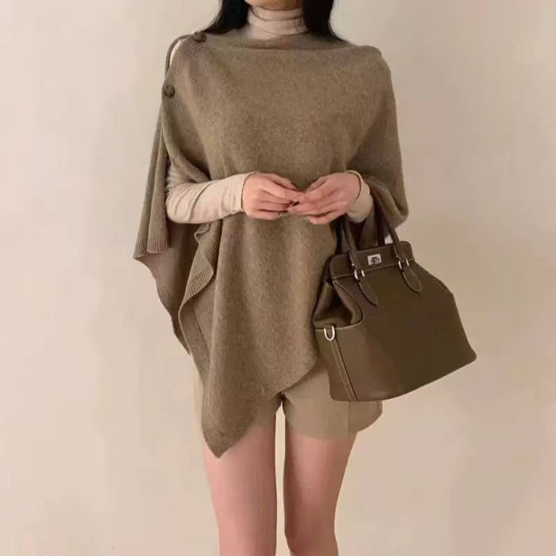 Lightweight Merino Wool Button Detail Cape B031