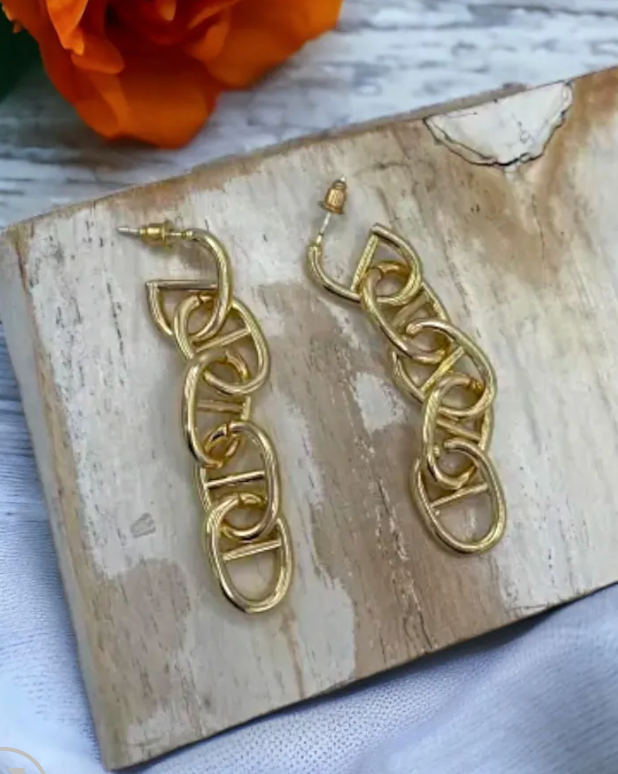Chunky Chain Link Earrings - Gold - ER154G
