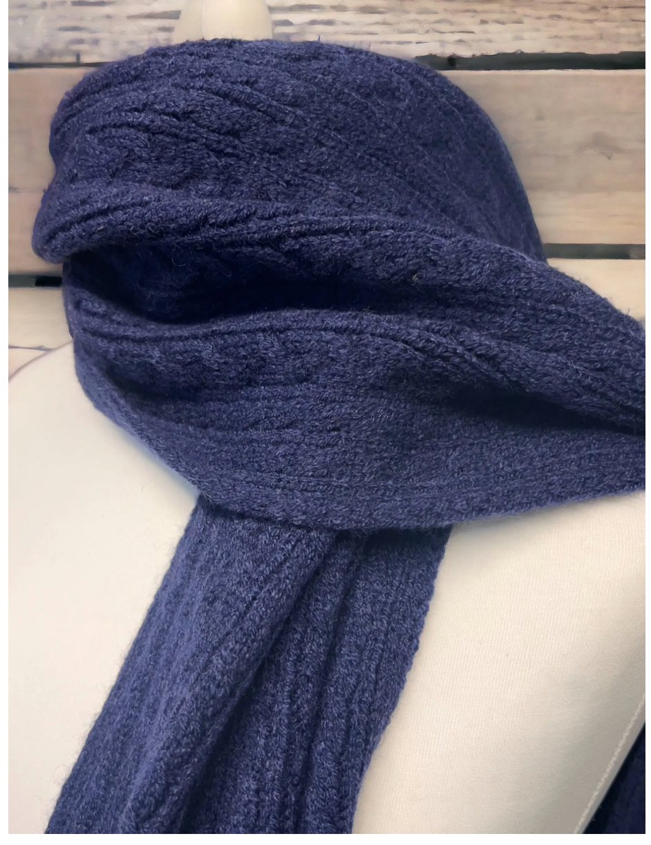 Cable Knit Scarf - Navy