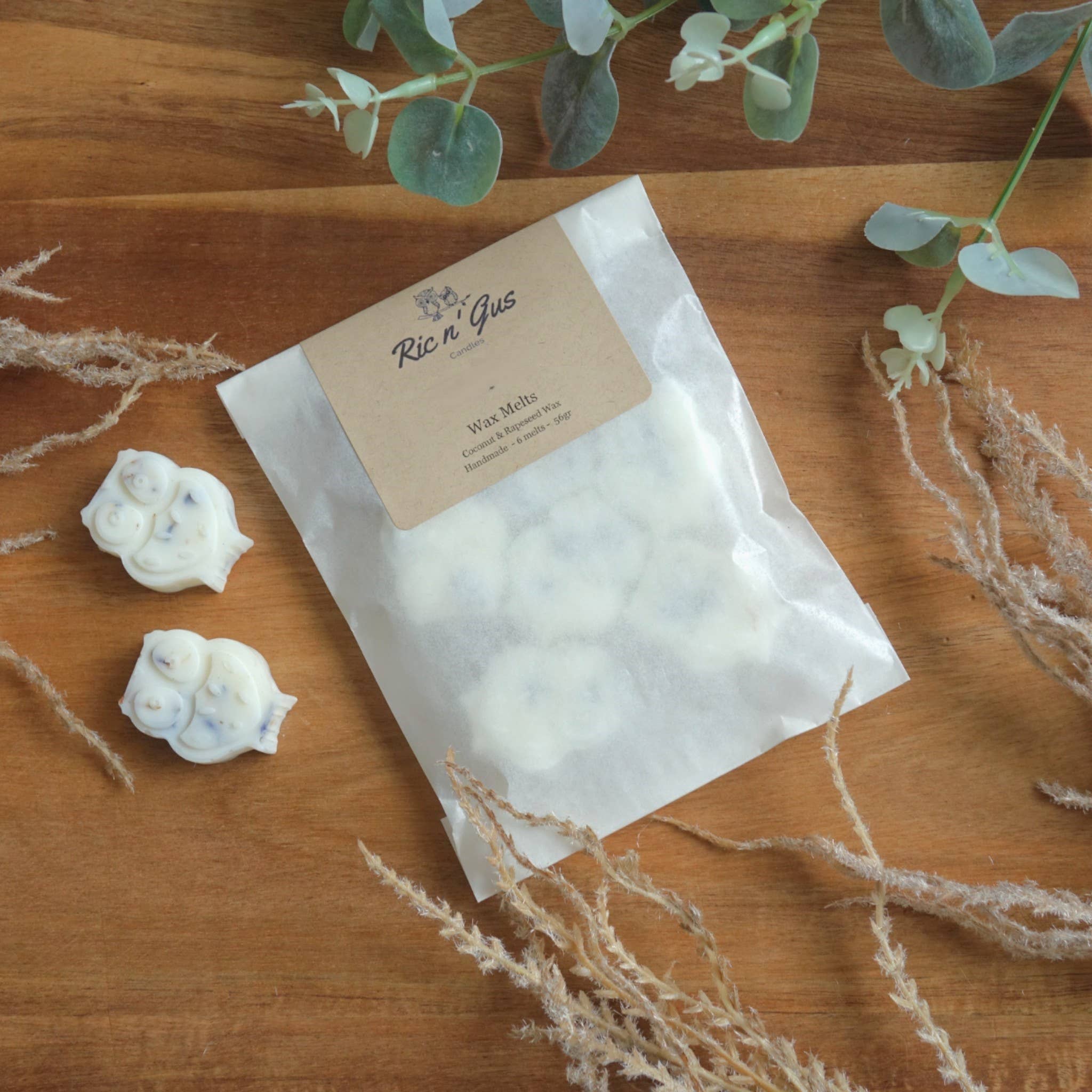 Black Plum + Rhubarb Scented Wax Melts