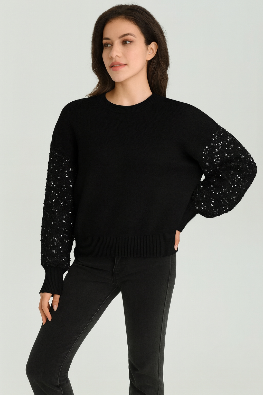 1 KNITTED JUMPER WITH SEQUIN EMBELLISHED PUFFY SLEEVES